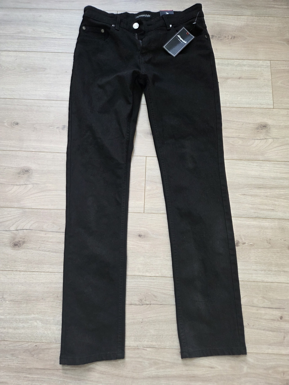 Aeropostale Men's Black Denim Jeans Classic Fit Straight Leg 5-Pocket Button Zip